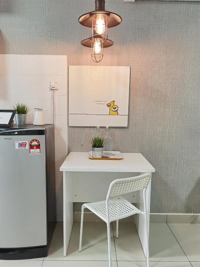 2 Bedroom Apartment - Mycribkl Neocyber Сайберджая Экстерьер фото